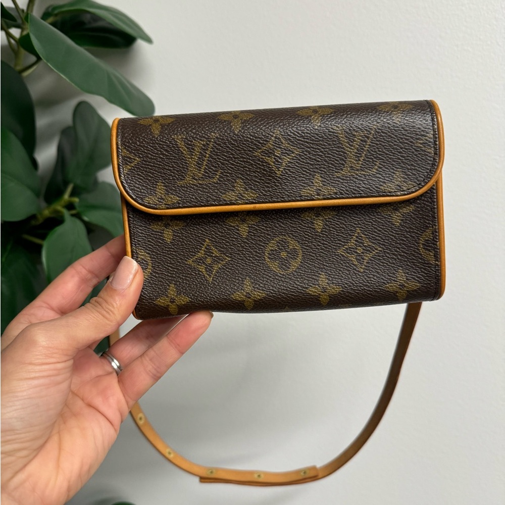 JR11092 Louis Vuitton Monogram Florentine Bum Bag XS